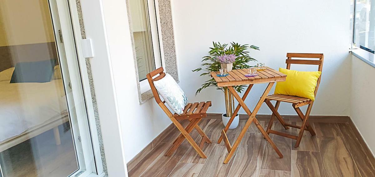 Apartamentos Antares 2 Milladoiro Eksteriør bilde